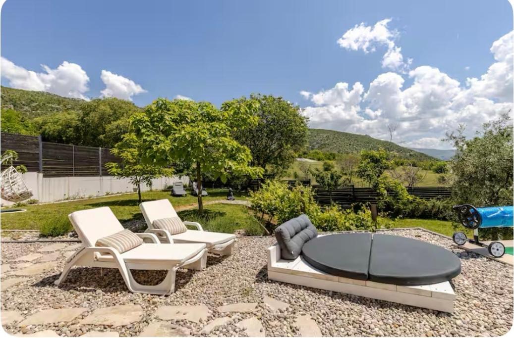 Villa Mona ,Heated Swimming Pool 모스타르 외부 사진